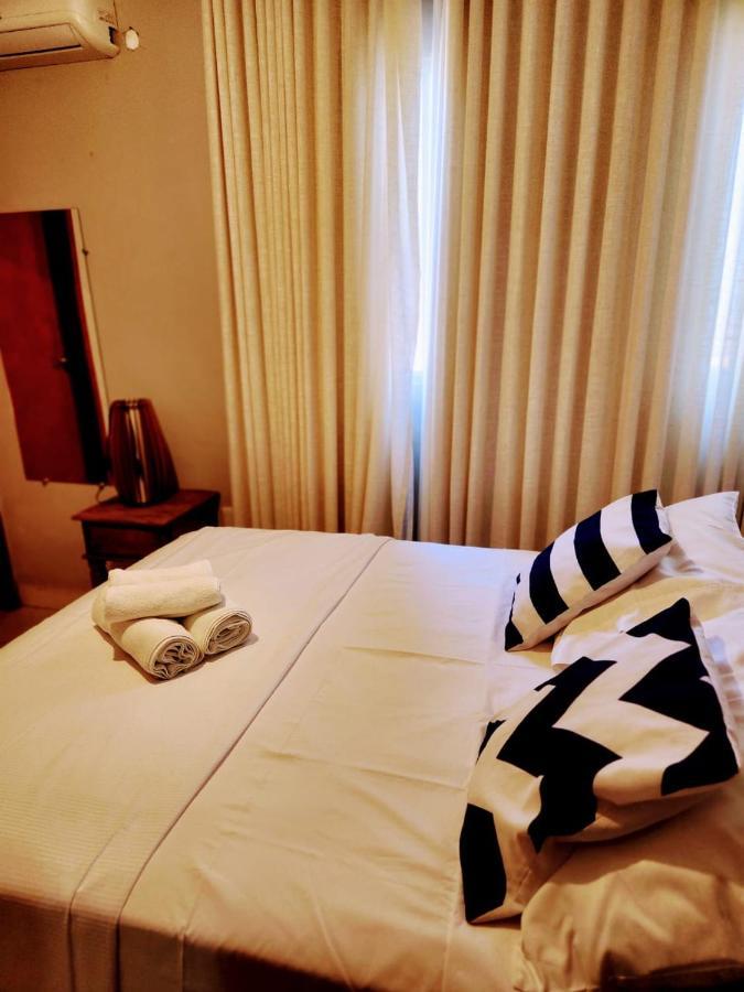 Suites Cafe N'Aveia Фернанду-де-Нороння Екстер'єр фото