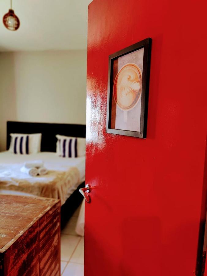 Suites Cafe N'Aveia Фернанду-де-Нороння Екстер'єр фото