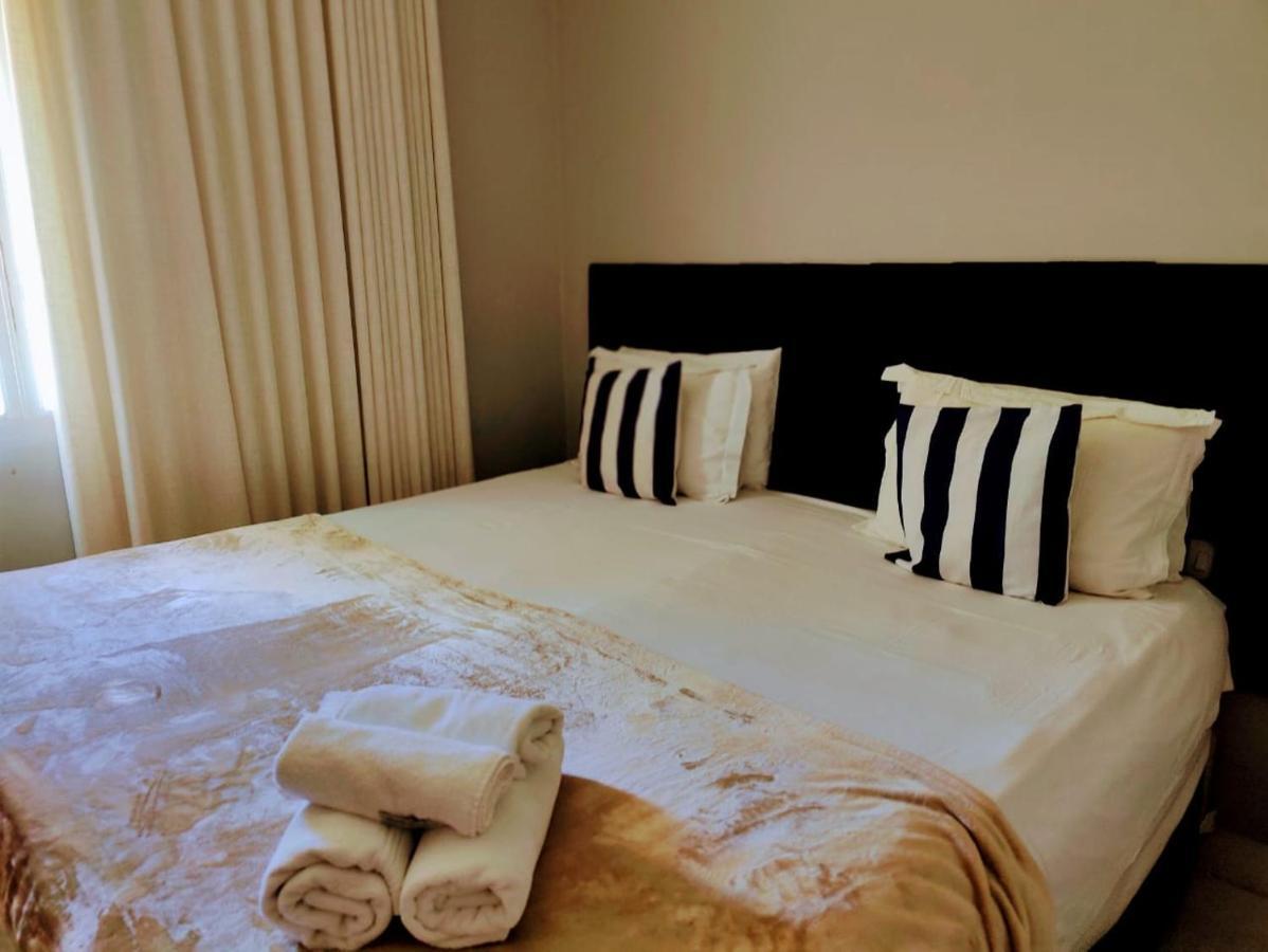 Suites Cafe N'Aveia Фернанду-де-Нороння Екстер'єр фото